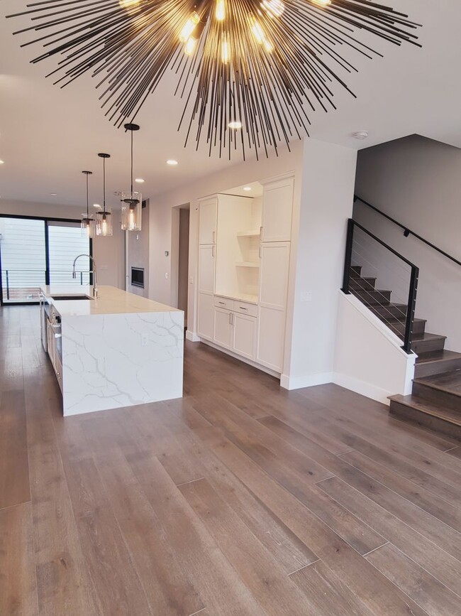 Photo - Luxury Downtown Townhome