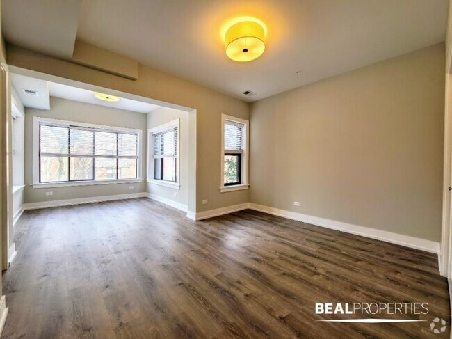 Building Photo - 3 bedroom in EVANSTON IL 60202 Unit 1 Rental