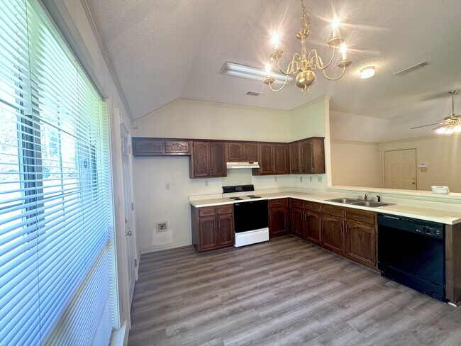 Photo - 7748 Tankerston Dr