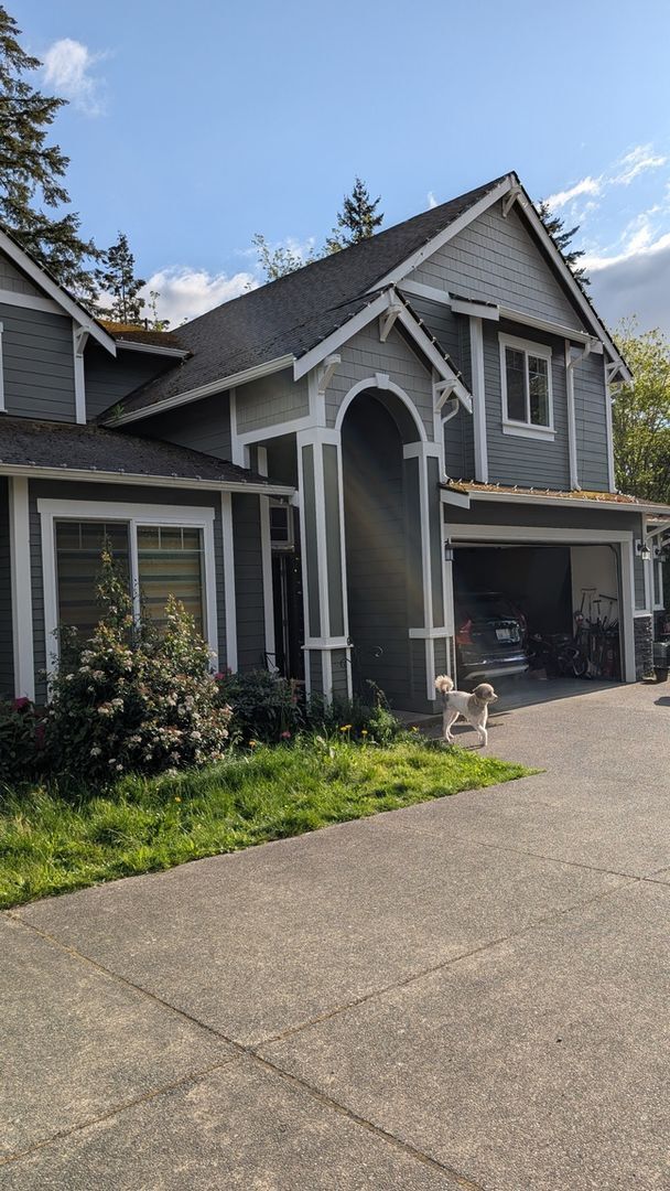Charming 4BR House in Fairwood - Charming 4BR House in Fairwood