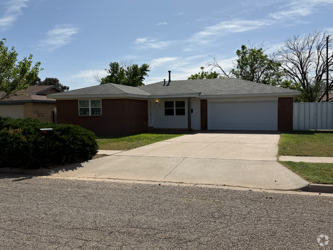 Building Photo - 116 La Salle Dr Rental