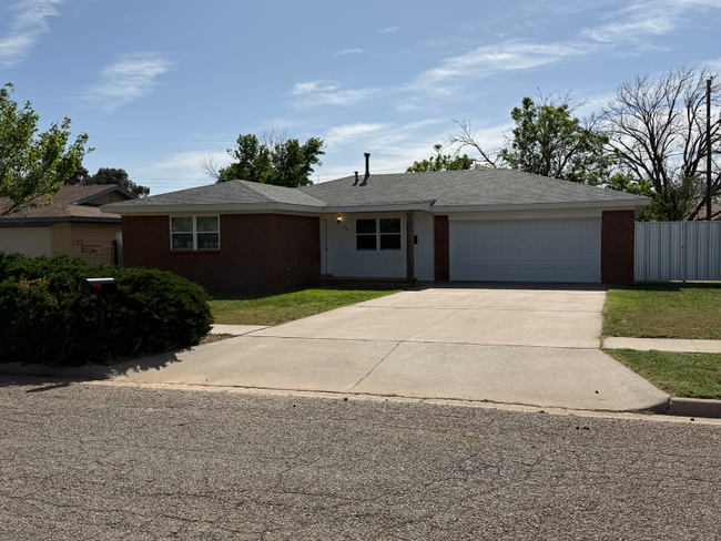 Photo - 116 La Salle Dr House
