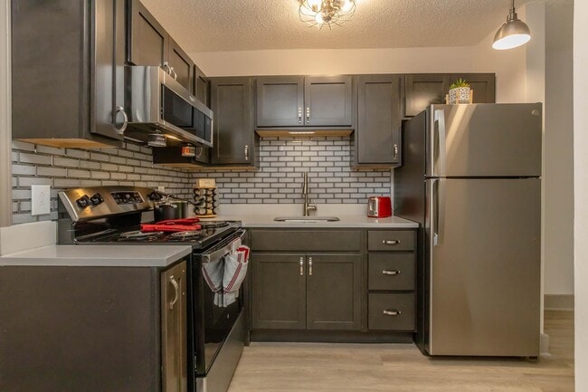 Photo - Sunrise Apartments