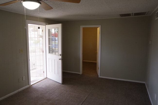 Photo - 306 N Palm St