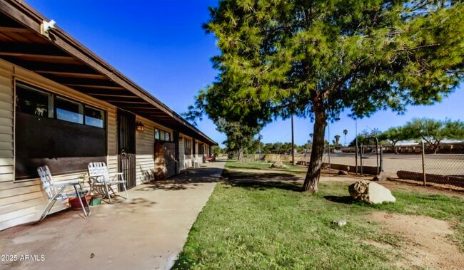 Photo - 7508 W Orangewood Ave Apartment Unit 1