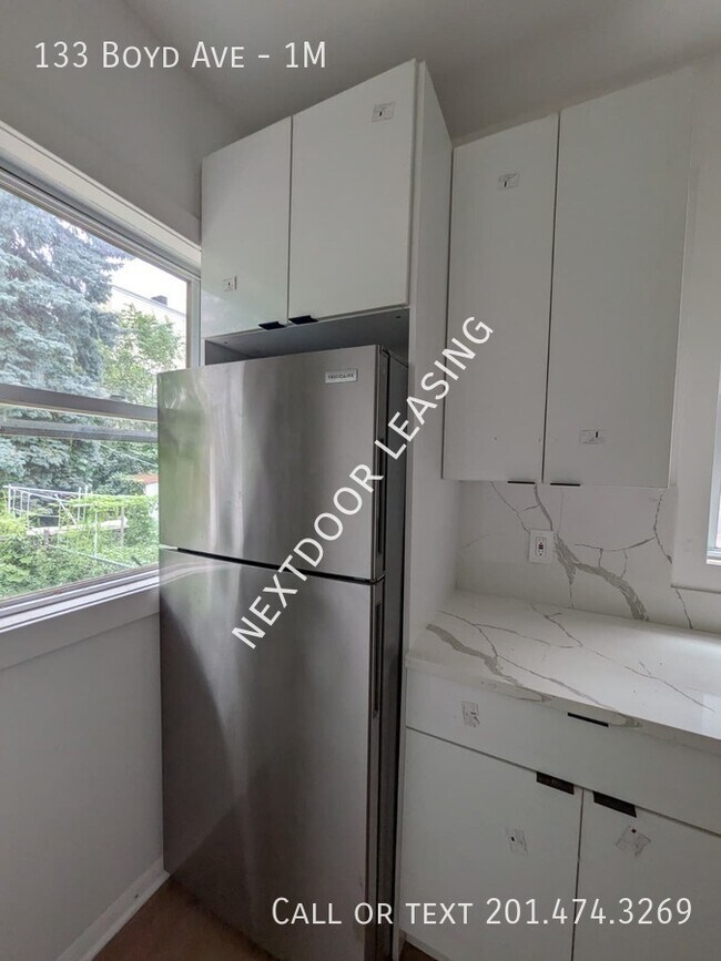 Photo - 133 Boyd Ave Unidad 1M