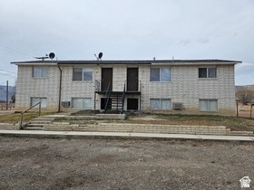 Building Photo - 215 N 400 W