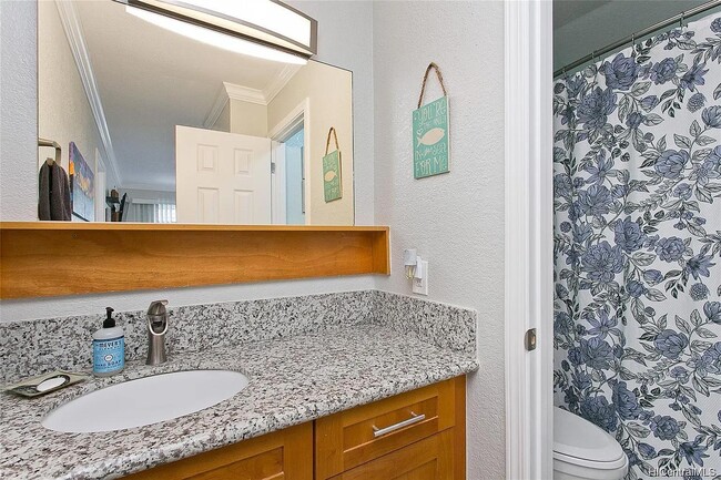 Photo - 94-1068 Kaukahi Pl #L5