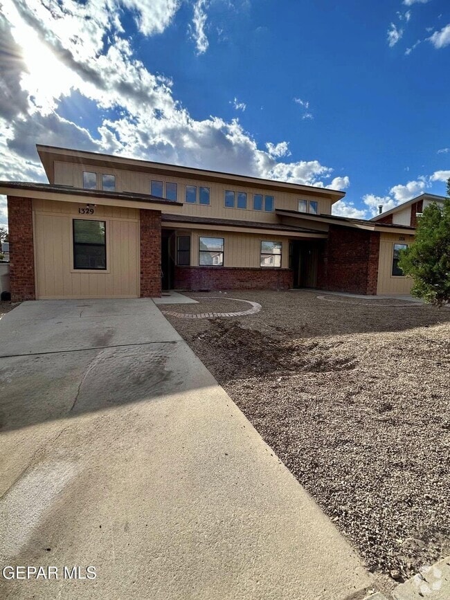 Building Photo - 1331 Trudy Elaine Dr Rental