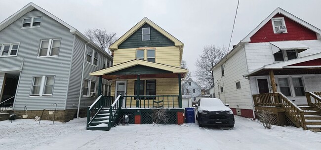 Photo - 3 Bed 1 Bath Single Family Home