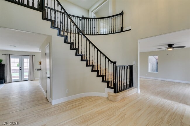 Photo - 821 Long Branch Dr