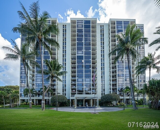 Building Photo - 2BR | 2BA | $4,000 | Move-In Ready! Windwa... Rental