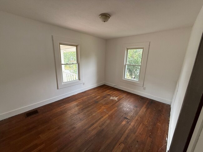 Photo - 830 W Washington St