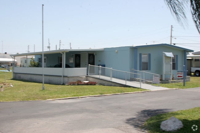 Photo - Imperial Courts Mobile Home Park