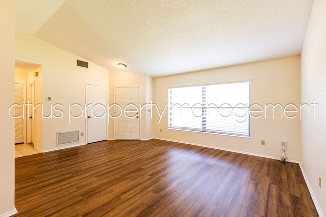Photo - 3/2 Home in Alafaya Woods