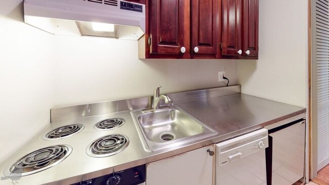 Photo - 2032 16th St NW