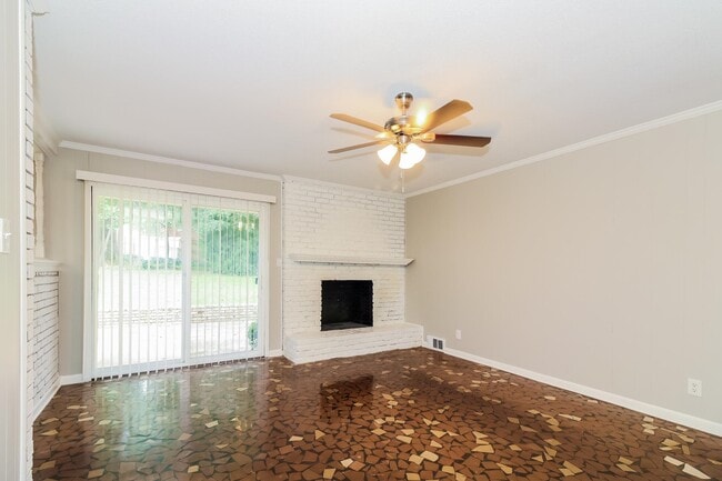 Photo - 3621 Huckleberry St