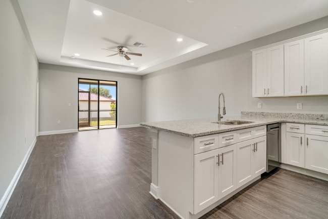 Photo - 809 Agnes Ave