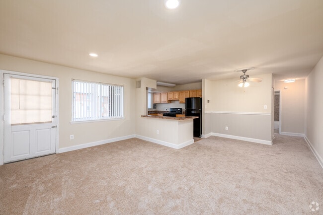 2BR, 1BA – 828SF - Livingroom
