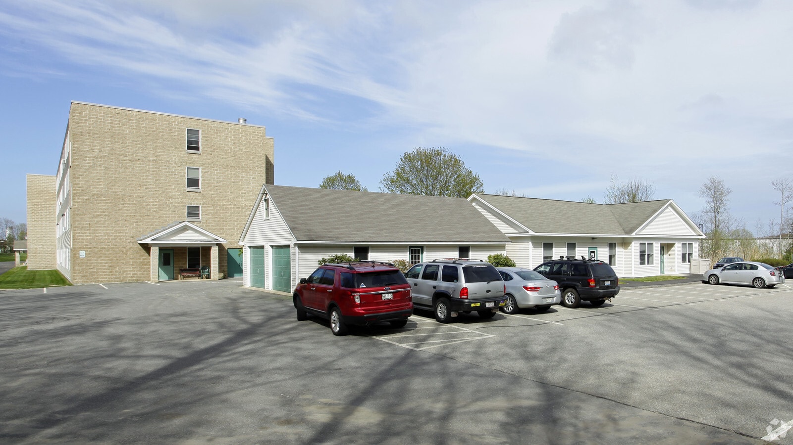 Photo - Larrabee Village Apartments