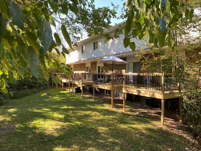 Photo - 1015 W Cascade Ave