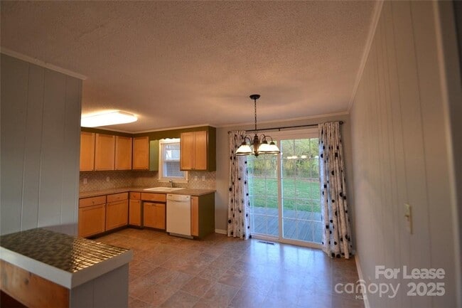 Photo - 2037 N Deal Ave