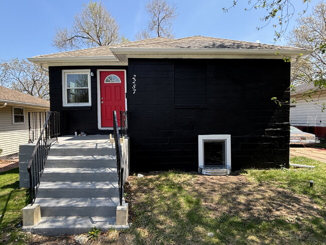 4 Bedroom house in Gary! - 4 Bedroom house in Gary!
