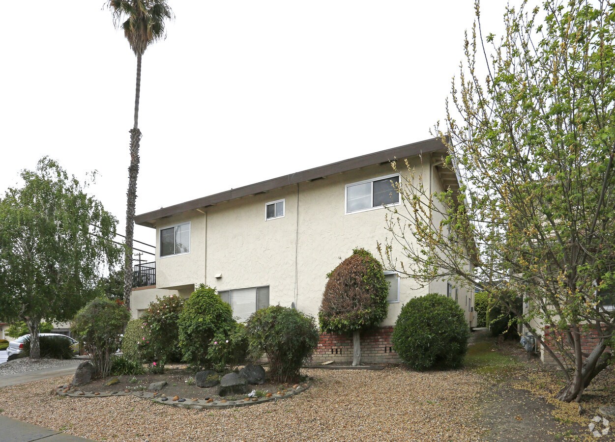 Photo - 2403 Homestead Rd
