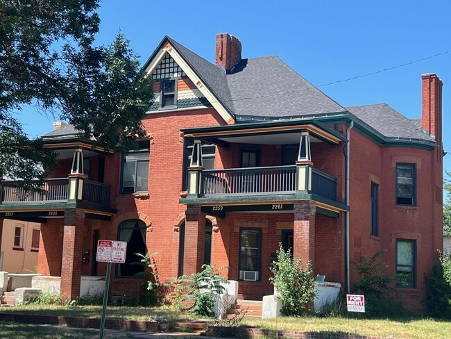 Photo - 2261 High St