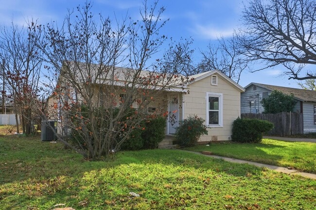 Photo - 2857 S 5th St