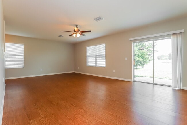 Photo - 4011 Bramblewood Loop