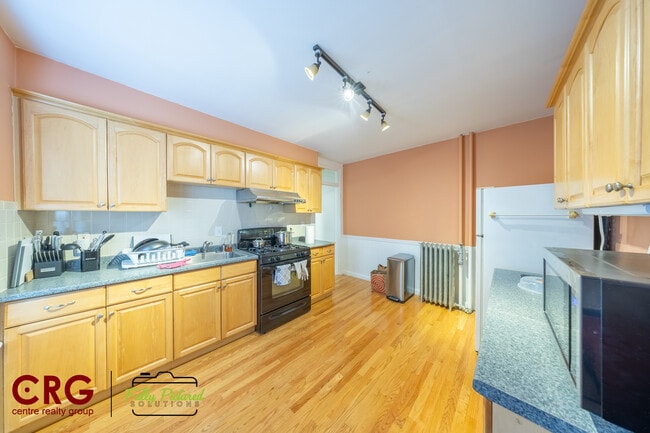 99 Glenville Ave Unit 3