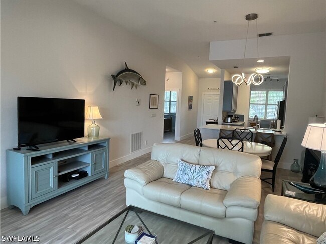 Photo - 2325 Carrington Ct Unit 202