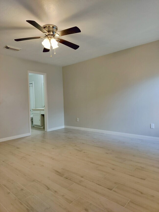 Photo - 21242 Linden House Ct