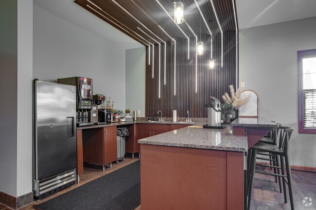 Clubhouse - Community Room - Boulder Ridge Apartments