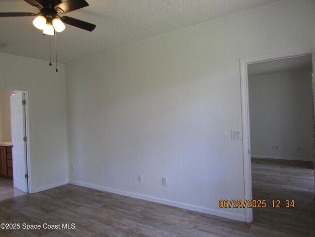 Photo - 4192 Collinwood Dr