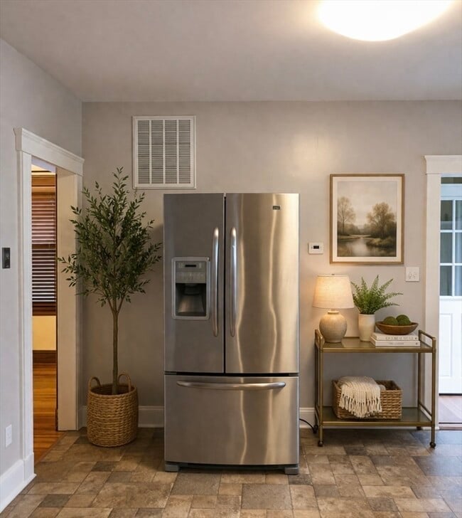 Photo - 88 Olney St Unit 3