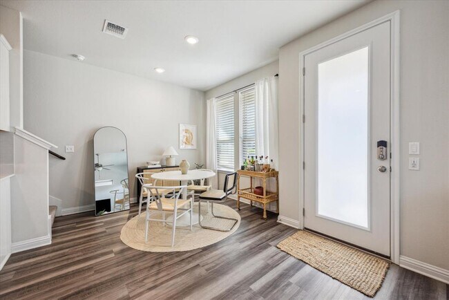 Photo - 7612 Mandela Bend