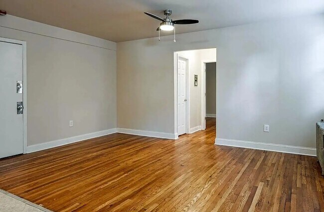 Living Area - Lennox Apartments