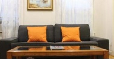 Images are representative samples of the advertised unit. Actual units shown during tours may differ - 30 W Cedar St Unit 12E