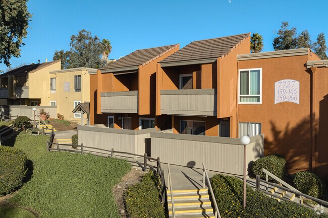 7707-7787 Avenida Margerum - Mission Trails Villas