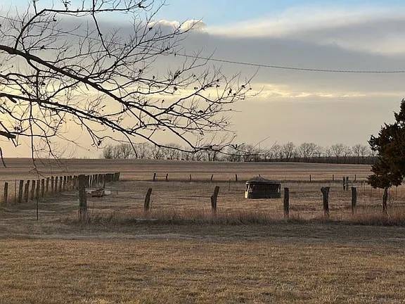 Building Photo - 8747 N 143rd St E