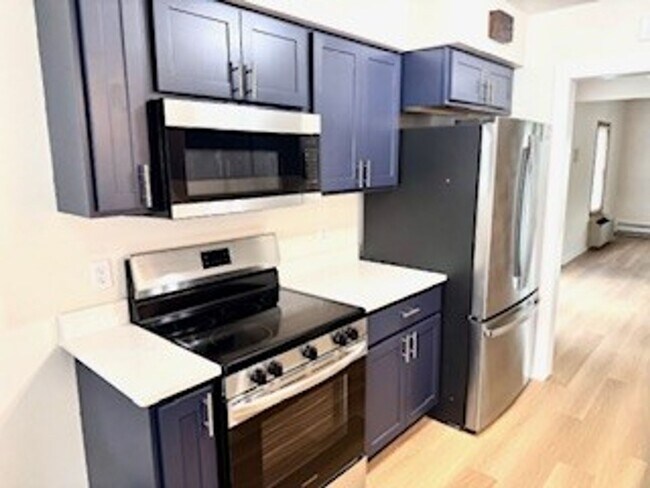 Photo - 705 W Olin Ave Unidad #1