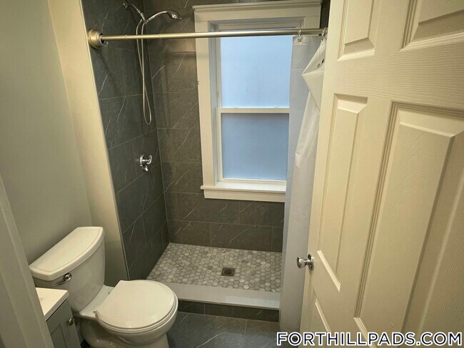 Photo - 1922 Columbus Ave Unidad 2