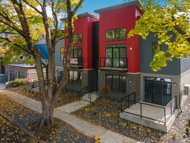 Building Photo - 1008 E Mullan Ave Rental