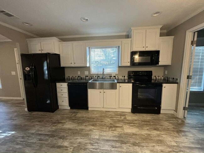 Photo - 16 Glen Cove Ct