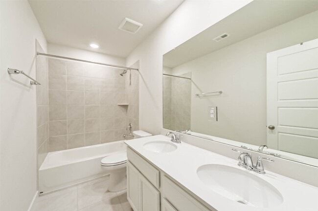 Building Photo - 8515 Lake Groove Ln