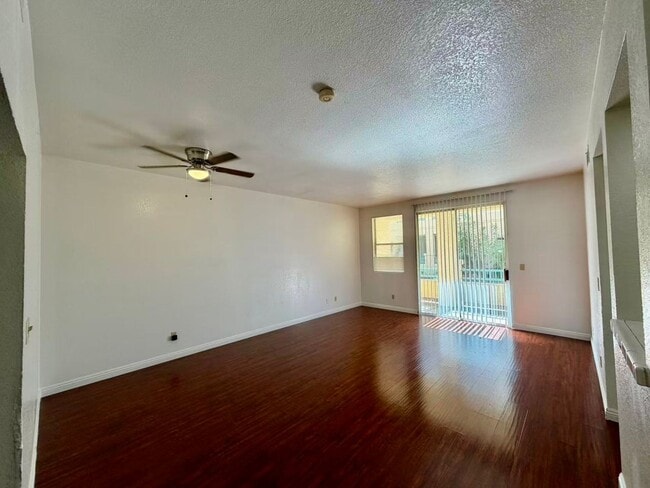5155 W Tropicana Ave