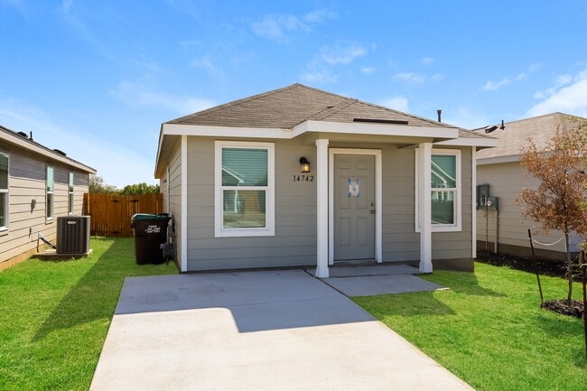 Photo - 14742 Southton Basin