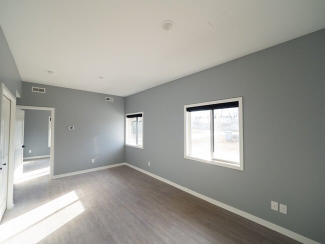 Photo - Stonehorse Apartments